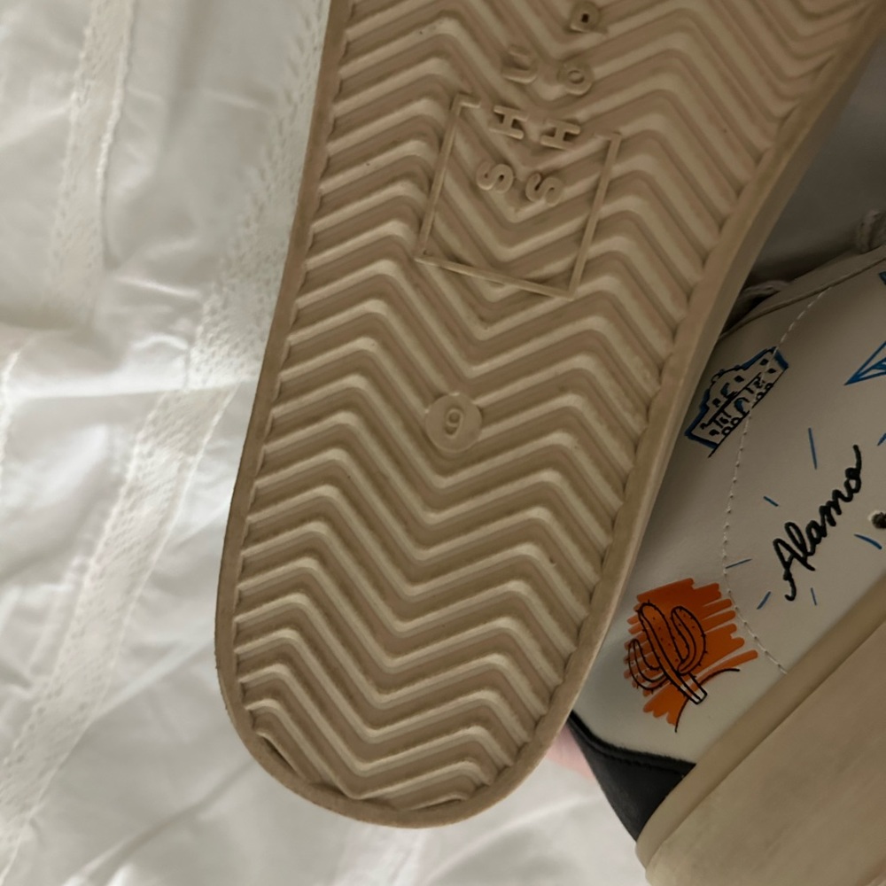 Shu Shop Texas Sneakers - Picture 4 of 4